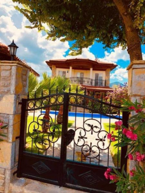 Perfect 4 Bed Dalyan Villa with Pool